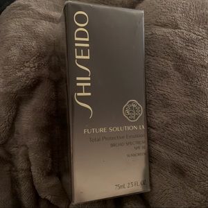 Shiseido total protective emulsion